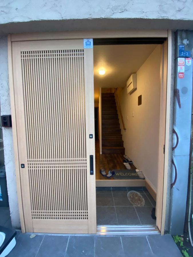 ロッジ蔵123 心斎橋駅徒歩5分 新築一軒家貸切2階建て3Ldk 76M2 道頓堀徒歩8分 中央区南船場 Осака Экстерьер фото
